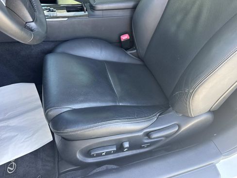 Used 2014 Lexus IS 250C w/ Luxury Package RWD image 13