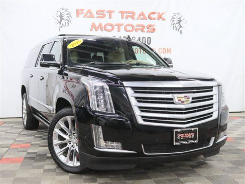 Used 2018 Cadillac Escalade ESV Platinum AWD/4WD image 3