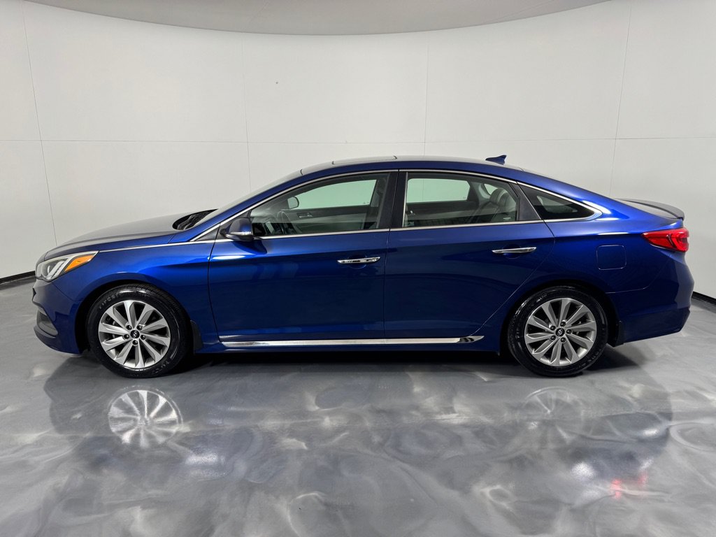 Used 2016 Hyundai Sonata Sport w/ Option Group 03 FWD image 8
