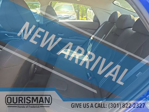 Used 2024 Hyundai Elantra SEL w/ Convenience Package FWD image 11