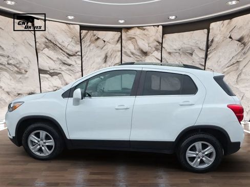 Used 2017 Chevrolet Trax LT w/ Driver Confidence Package AWD/4WD image 8
