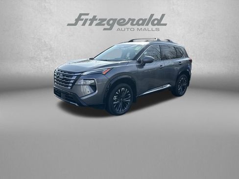 Used 2026 Nissan Rogue Platinum w/ Platinum Premium Package image 3