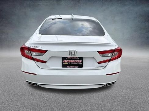 Used 2018 Honda Accord Sport image 8