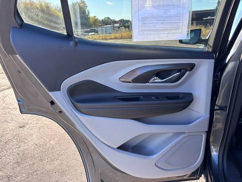 Used 2020 GMC Terrain SLT image 30