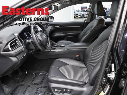 Used 2023 Toyota Camry SE FWD image 13