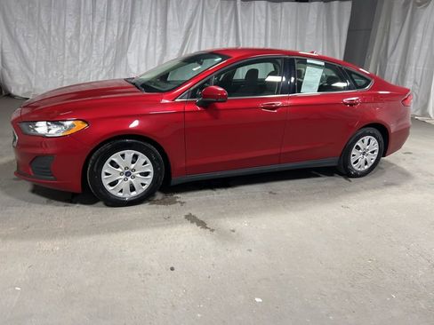 Used 2020 Ford Fusion S image 4