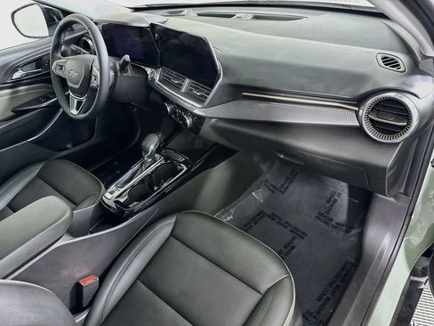 Used 2025 Chevrolet Trax ACTIV FWD image 29