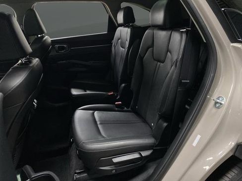 Used 2025 Kia Sorento SX image 30