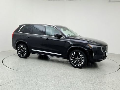 New 2026 Volvo XC90 B5 Plus image 3