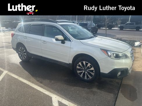 Used 2016 Subaru Outback 3.6R Limited image 1