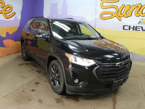 Used 2021 Chevrolet Traverse RS w/ LPO, Floor Liner Package AWD/4WD image 2