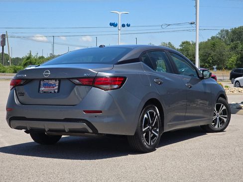 Used 2024 Nissan Sentra SV FWD image 8