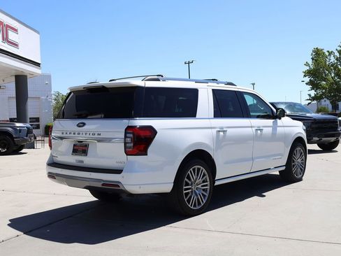 Used 2024 Ford Expedition Max Platinum AWD/4WD image 6