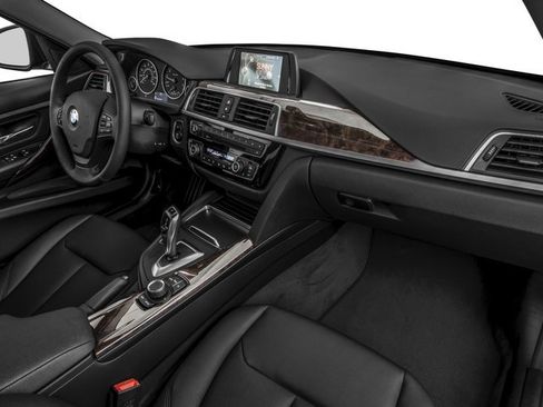 Used 2016 BMW 320i xDrive Sedan AWD/4WD image 15