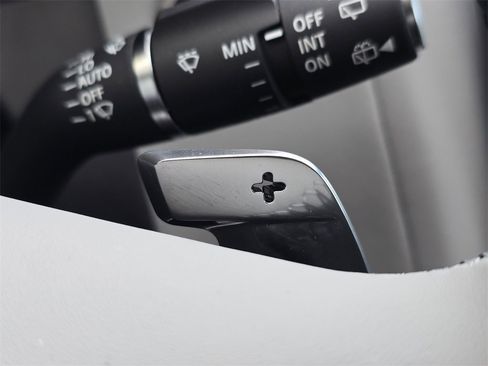 New 2026 Land Rover Range Rover Velar S image 19