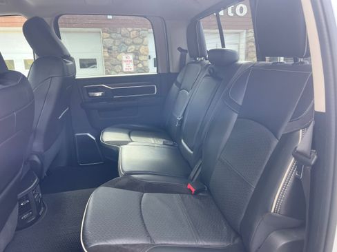 Used 2024 RAM 2500 Laramie AWD/4WD image 10