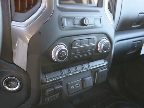 New 2026 GMC Sierra 2500 Pro w/ Convenience Package image 9