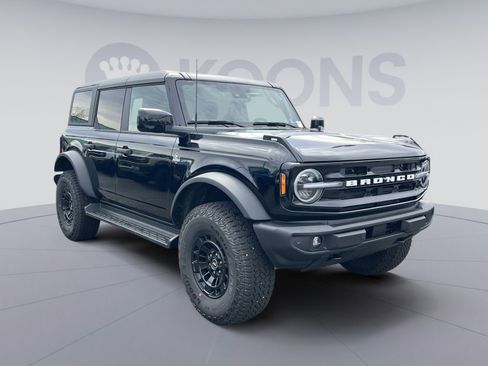 New 2026 Ford Bronco Outer Banks w/ Sasquatch Package AWD/4WD image 10