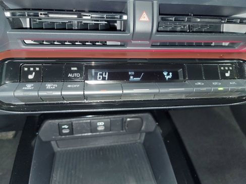 Used 2023 Toyota Prius Prime FWD image 21