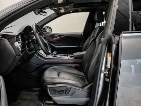 Used 2019 Audi Q8 Prestige w/ Year 1 Package AWD/4WD image 6