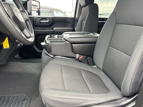 Used 2021 Chevrolet Silverado 2500 Custom w/ Custom Value Package image 22