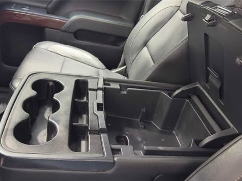 Used 2016 GMC Sierra 2500 SLT w/ Duramax Plus Package image 28