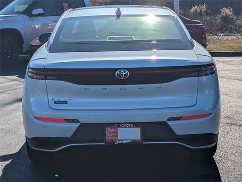 Certified 2025 Toyota Crown Limited image 5