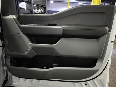 Used 2024 Ford F350 XLT w/ FX4 Off-Road Package image 15