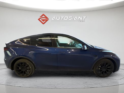 Used 2021 Tesla Model Y Long Range AWD/4WD image 5