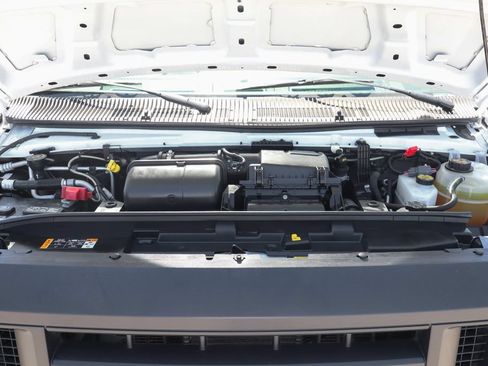 Used 2024 Ford E-450 and Econoline 450 Super Duty w/ Power Windows & Locks Group RWD image 13