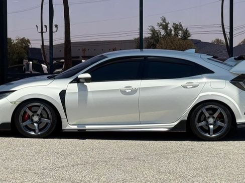 Used 2021 Honda Civic Type R image 4