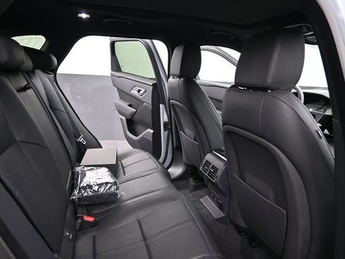 New 2026 Land Rover Range Rover Velar Dynamic SE image 12