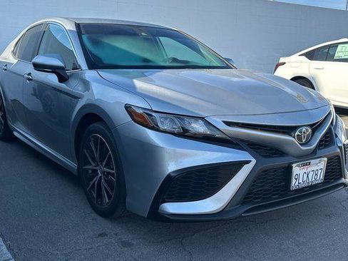 Used 2024 Toyota Camry SE FWD image 2