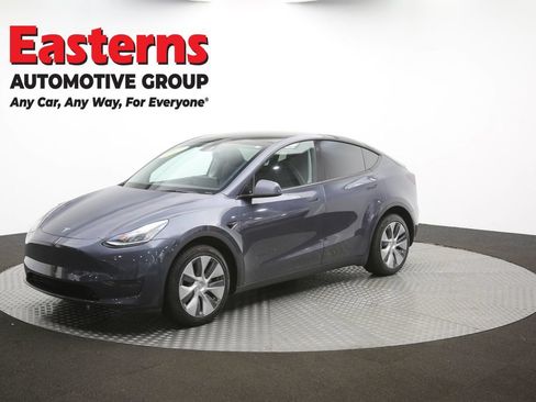 Used 2022 Tesla Model Y Long Range AWD/4WD image 55