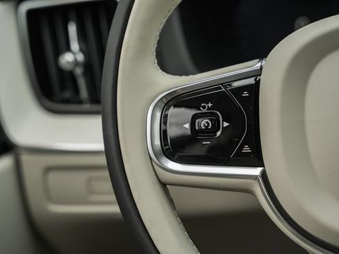 New 2026 Volvo XC60 B5 Ultra w/ Protection Package Premier AWD/4WD image 31