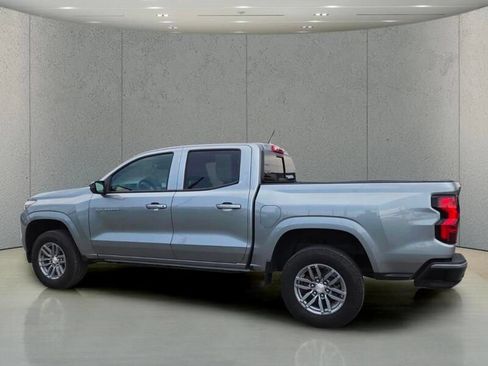 Used 2025 Chevrolet Colorado LT w/ Advanced Trailering Package RWD image 33