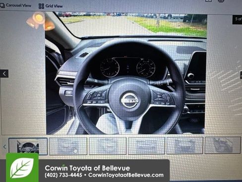 Used 2025 Nissan Altima 2.5 SV FWD image 4