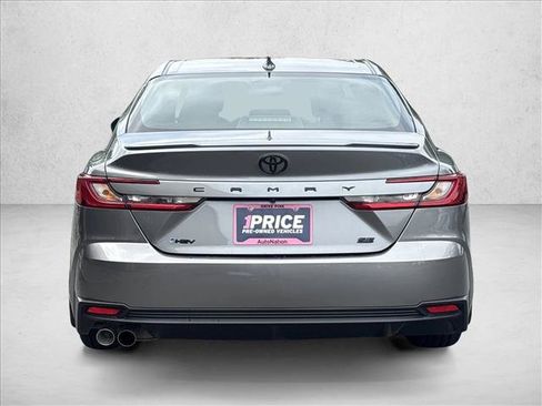 Used 2026 Toyota Camry SE w/ Convenience Package FWD image 6
