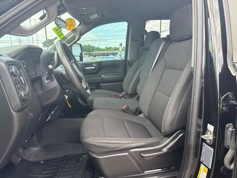 Used 2022 Chevrolet Silverado 2500 Custom w/ Safety Confidence Package AWD/4WD image 9
