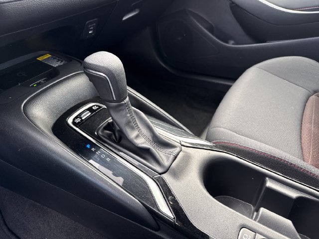 Used 2025 Toyota Corolla SE w/ SE Premium Package FWD image 24