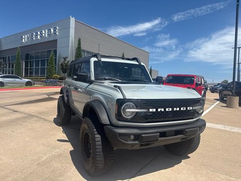 Used 2022 Ford Bronco Wildtrak AWD/4WD image 1