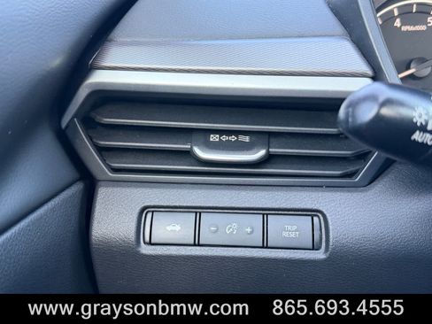 Used 2024 Nissan Altima 2.5 SR FWD image 19