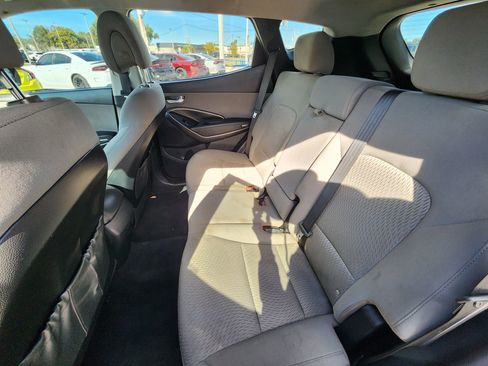 Used 2018 Hyundai Santa Fe Sport image 14