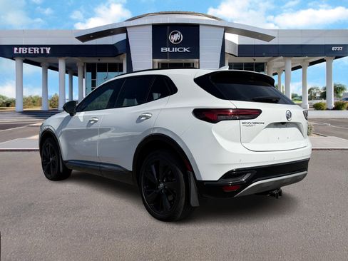 Used 2022 Buick Envision Essence w/ Technology Package II image 5