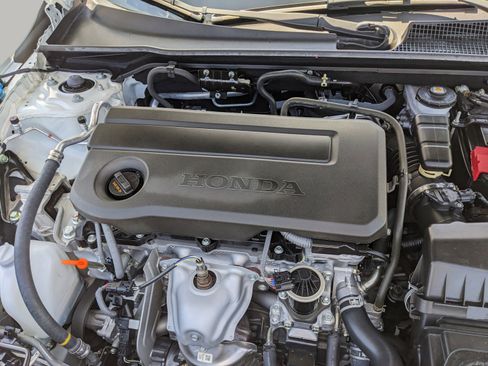 Used 2025 Honda Civic Sport image 10