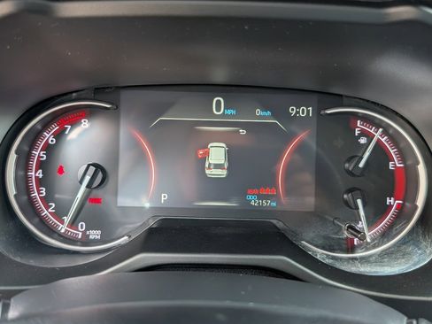 Used 2024 Toyota RAV4 XLE image 19