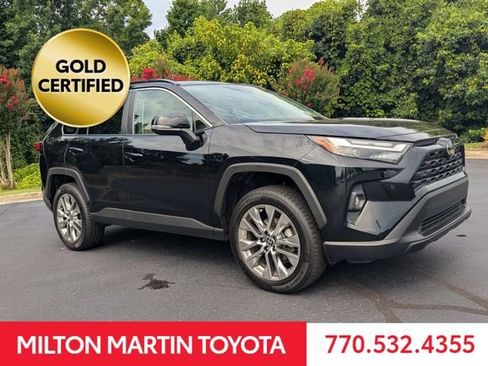 Used 2023 Toyota RAV4 XLE Premium FWD image 2