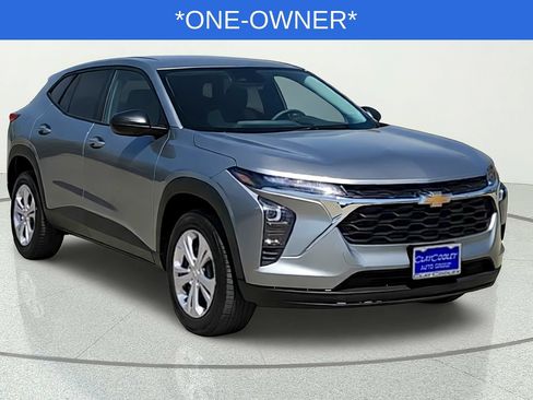 Certified 2024 Chevrolet Trax LS w/ Driver Confidence Package FWD image 1