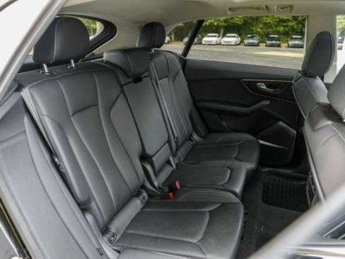 Used 2023 Audi Q8 Premium Plus w/ Premium Plus Package AWD/4WD image 41