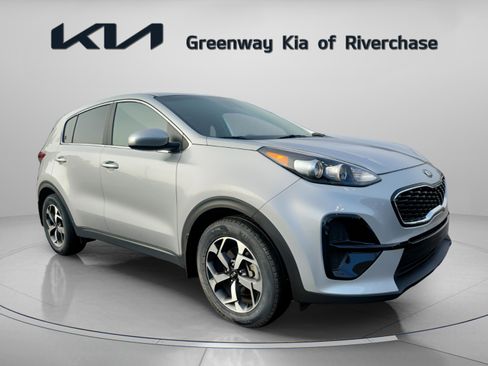 Used 2022 Kia Sportage LX image 1